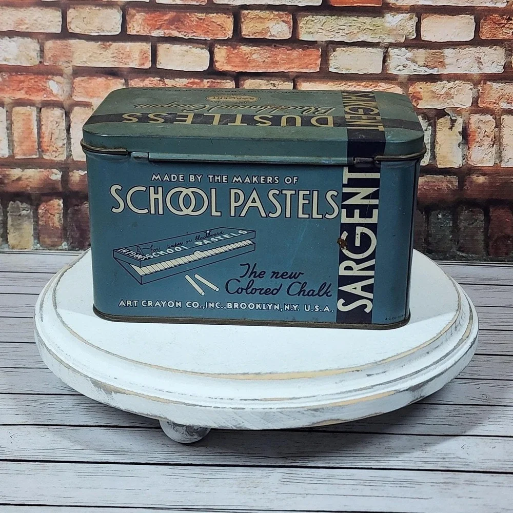 Vintage 1930s Sargent Dustless Blackboard‎ Crayon Tin Box Cottagecore